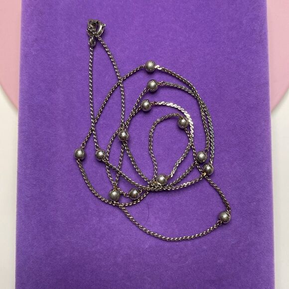 💛 Sterling Silver Plated Station Ball Necklace - Picture 2 of 5